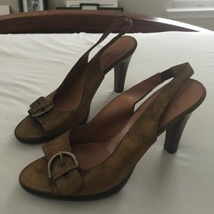 SALE Bronze Heel